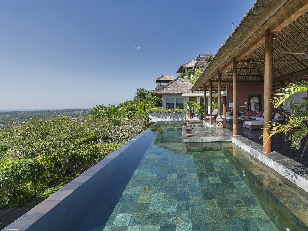The Longhouse, Jimbaran - Bali Hotel Екстериор снимка