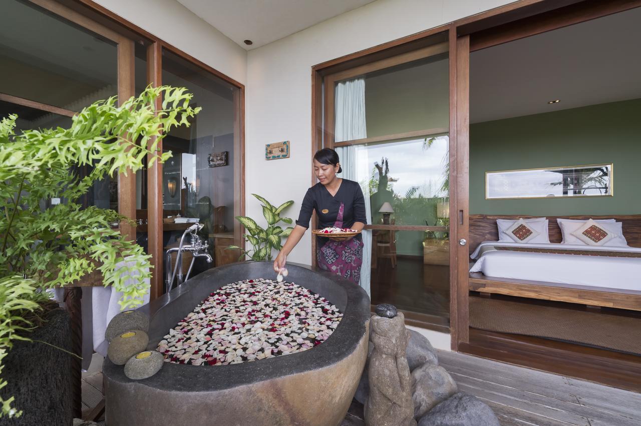 The Longhouse, Jimbaran - Bali Hotel Екстериор снимка