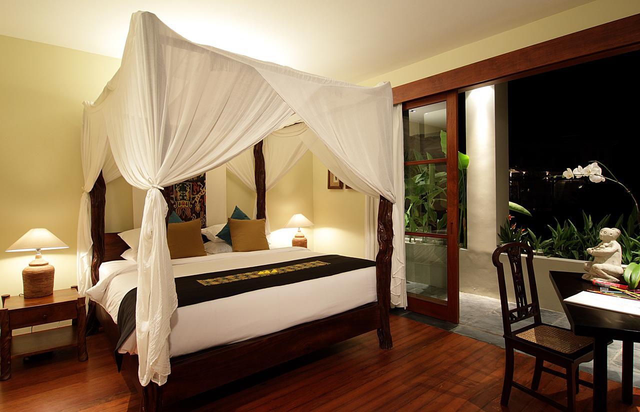 The Longhouse, Jimbaran - Bali Hotel Екстериор снимка