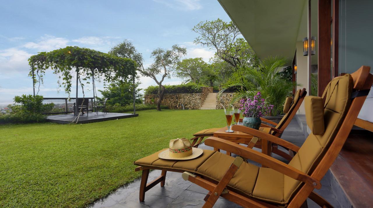 The Longhouse, Jimbaran - Bali Hotel Екстериор снимка