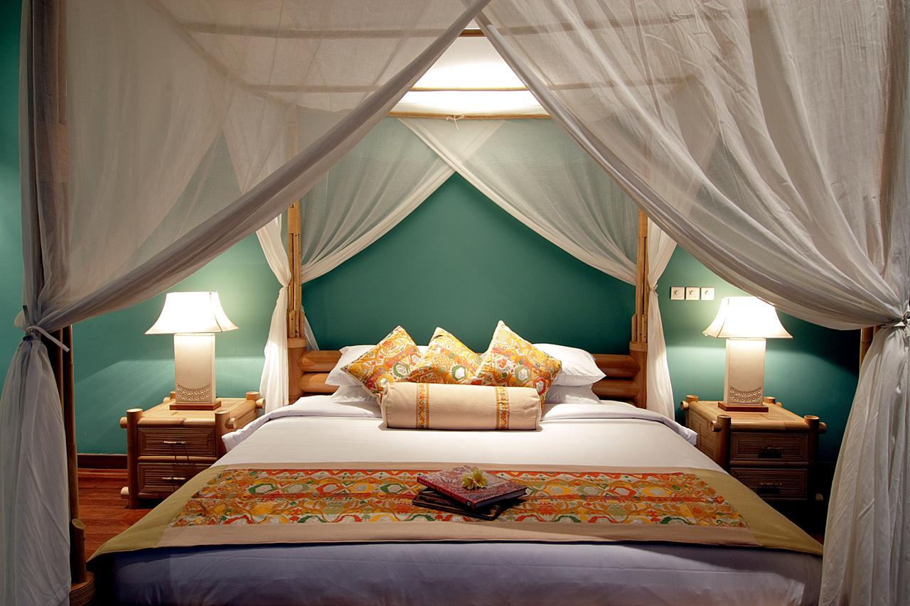 The Longhouse, Jimbaran - Bali Hotel Екстериор снимка