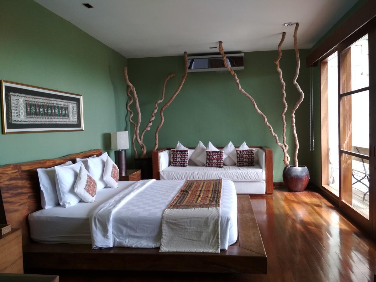 The Longhouse, Jimbaran - Bali Hotel Екстериор снимка