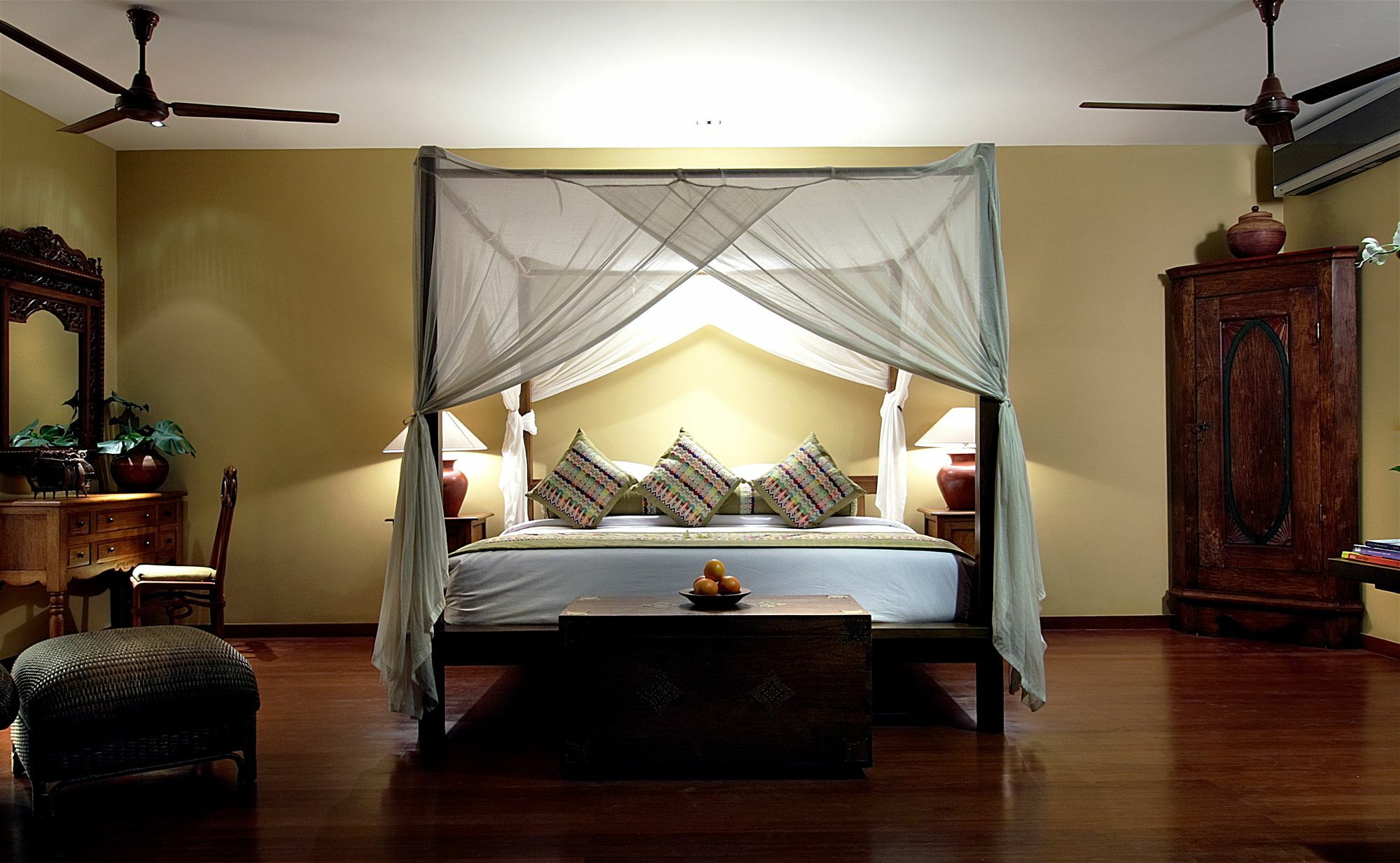 The Longhouse, Jimbaran - Bali Hotel Екстериор снимка